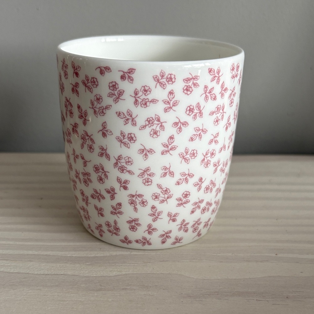 NWOT Roy Kirkham Petite Roses Pink Fine Bone China Sophie Mug - Picture 2 of 7